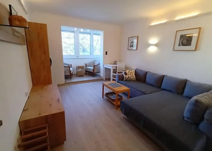 Modernes In *